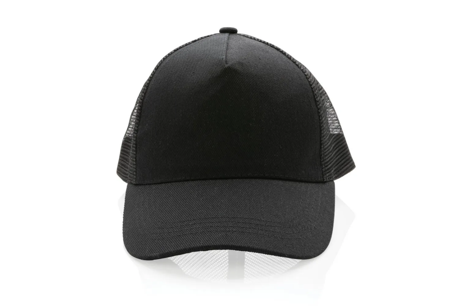 Impact AWARE™ 5 panel recycled katoenen truckercap met jouw logo op de gekozen positie