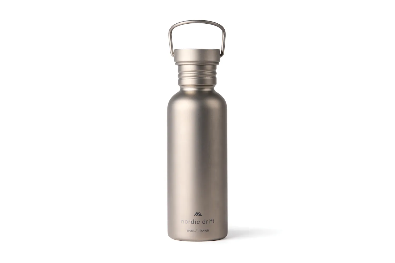 Nordic Drift Trail Ultra Light Titanium 600ml Water fles met jouw logo op de gekozen positie